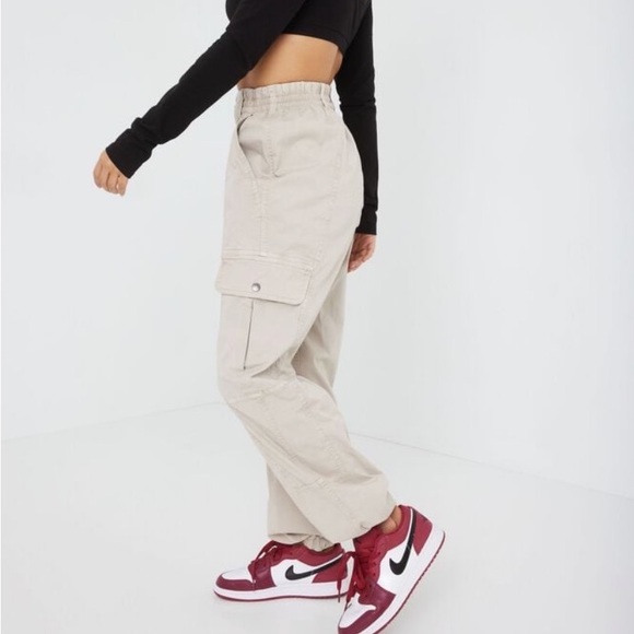 Brianna Garage Cargo Bubble Pants - Picture 2 of 4